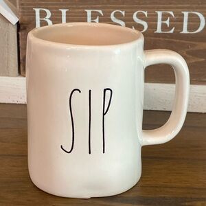 Sip cup